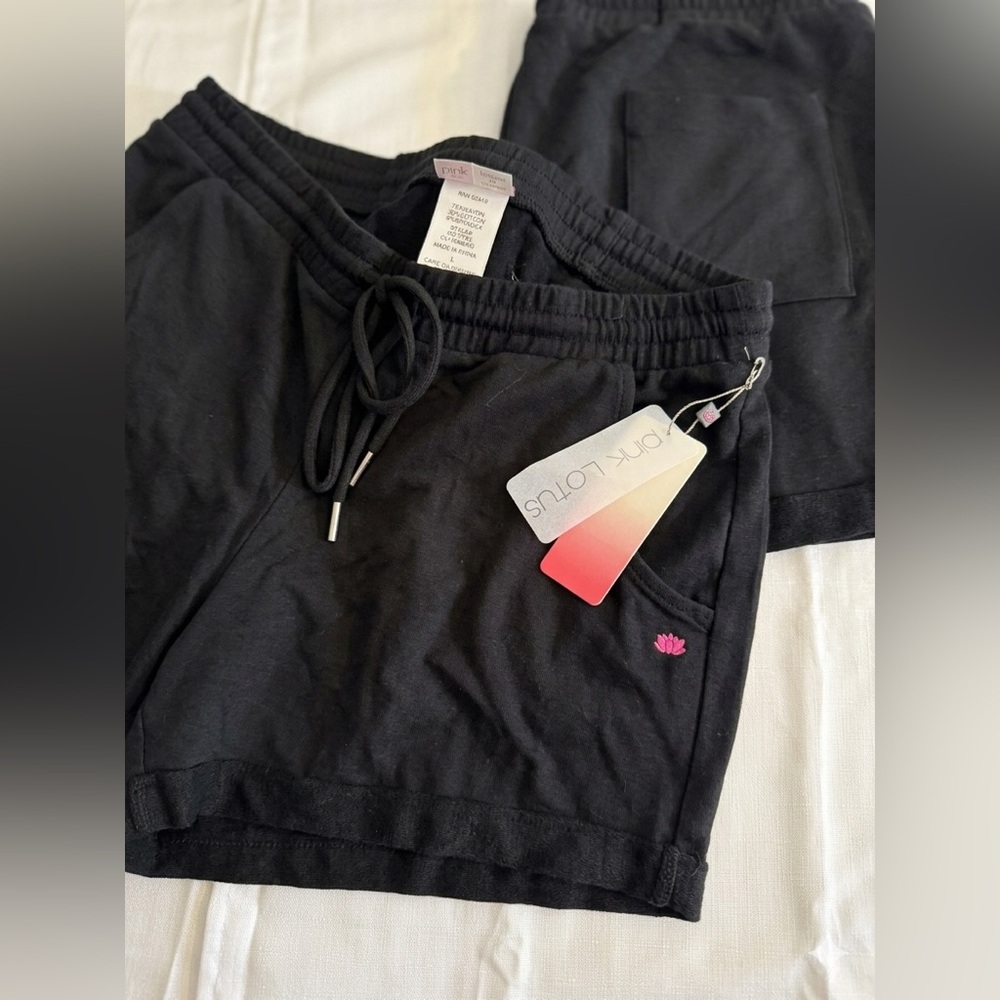 NWT Pink Lotus Black Yoga Lounge Shorts Size Large Pockets Rayon Cotton Stretch